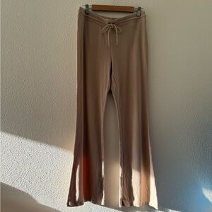❗️SOLD❗️Aritzia Sunday Best baby waffle kick flare lounge pants